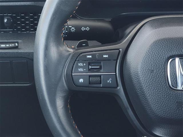 Photo of 2024 Platinum White Pearl Honda CR-V Hybrid