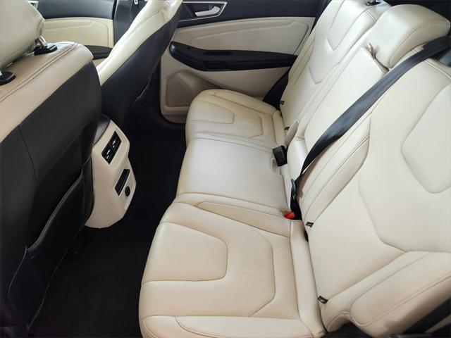 Photo of 2017 Ruby Red Metallic Ford Edge