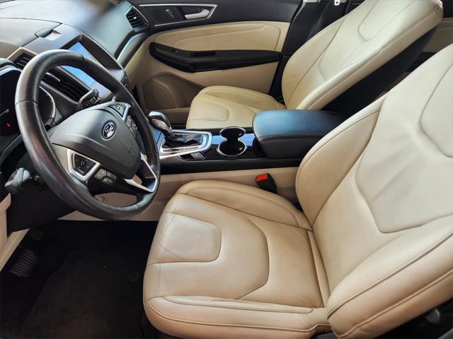 Photo of 2017 Ruby Red Metallic Ford Edge