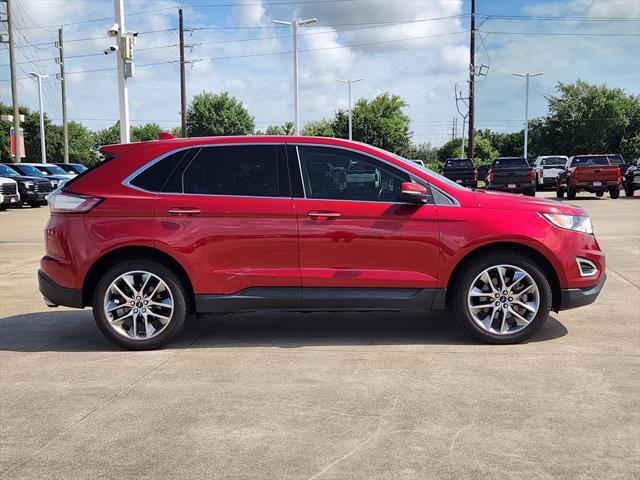 Photo of 2017 Ruby Red Metallic Ford Edge