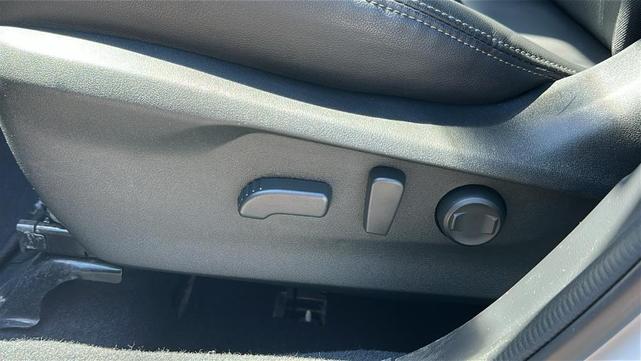 Photo of 2024 Crystal White Pearl Subaru Forester