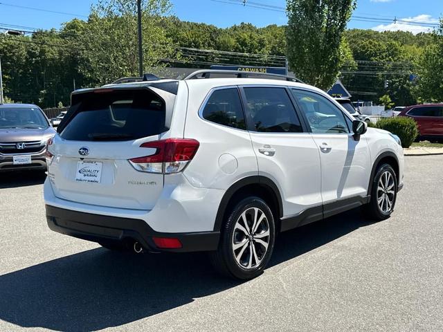 Photo of 2024 Crystal White Pearl Subaru Forester