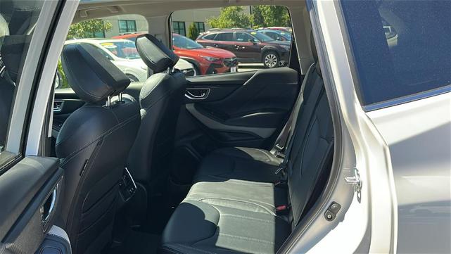 Photo of 2024 Crystal White Pearl Subaru Forester