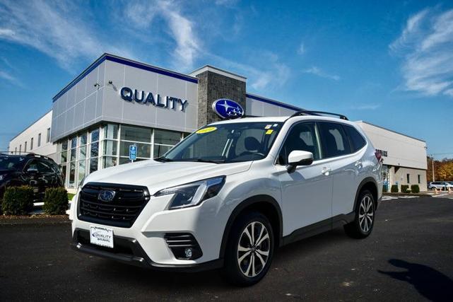 Photo of 2024 Crystal White Pearl Subaru Forester