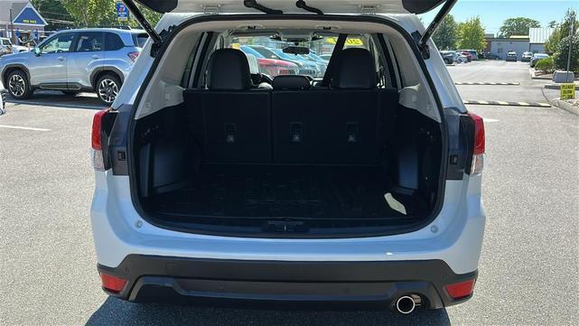 Photo of 2024 Crystal White Pearl Subaru Forester