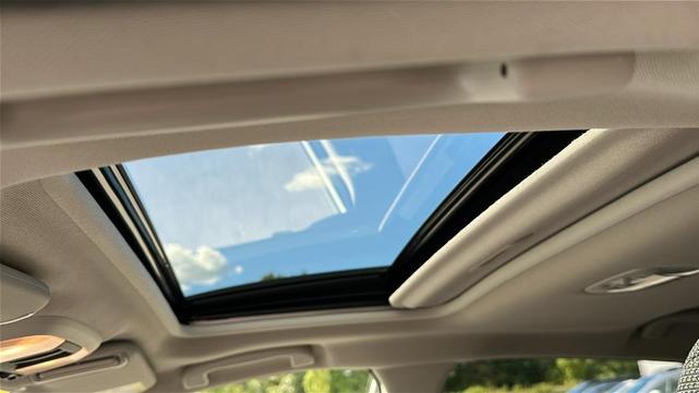 Photo of 2024 Crystal White Pearl Subaru Crosstrek