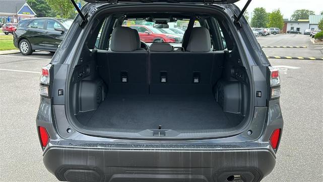 Photo of 2025 Magnetite Gray Metallic Subaru Forester
