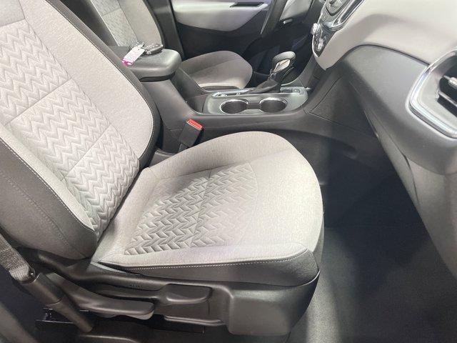 Photo of 2022 Summit White Chevrolet Equinox