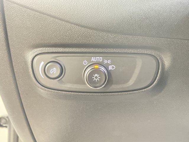 Photo of 2022 Summit White Chevrolet Equinox