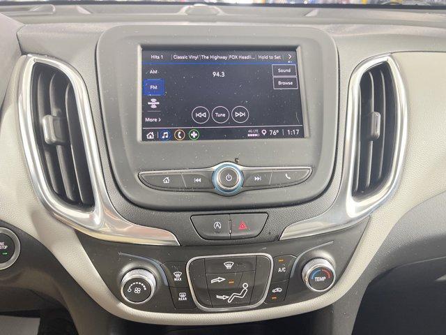 Photo of 2022 Summit White Chevrolet Equinox
