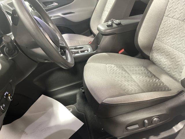 Photo of 2022 Summit White Chevrolet Equinox