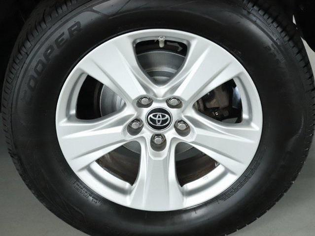 Photo of 2019 Silver Sky Metallic Toyota RAV4