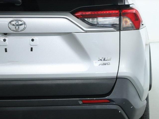 Photo of 2019 Silver Sky Metallic Toyota RAV4