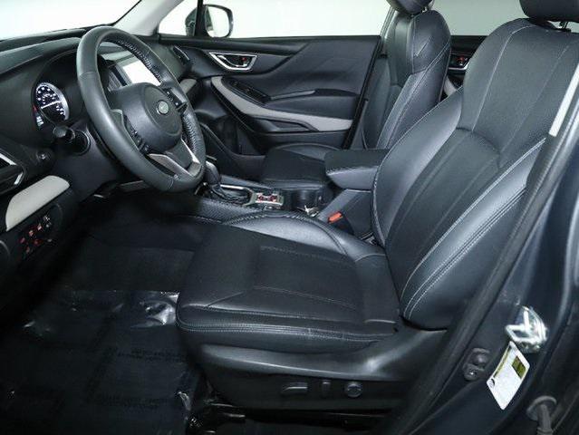 Photo of 2022 Magnetite Gray Metallic Subaru Forester