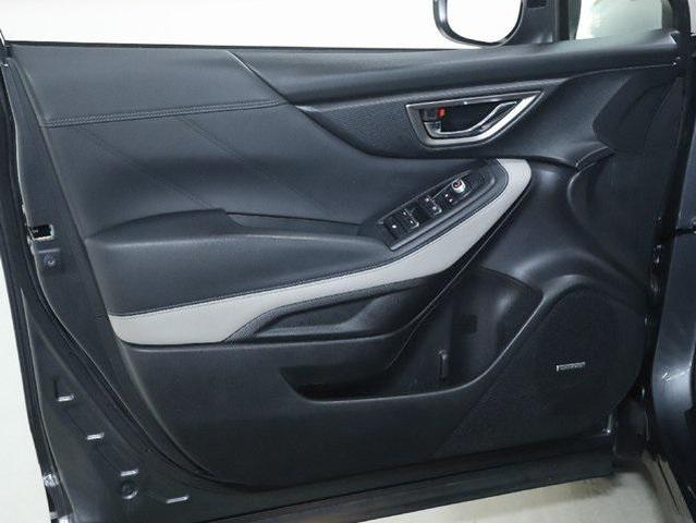 Photo of 2022 Magnetite Gray Metallic Subaru Forester