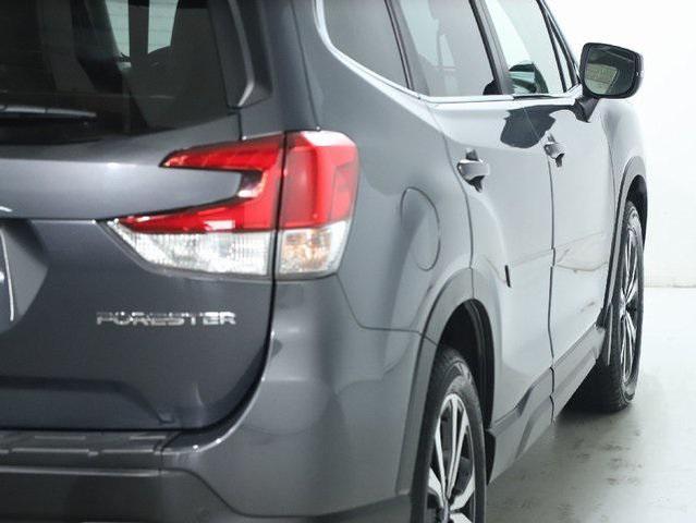 Photo of 2022 Magnetite Gray Metallic Subaru Forester
