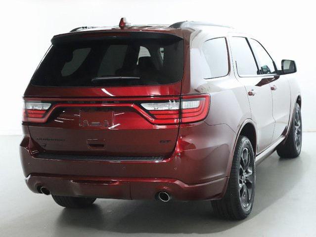 Photo of 2022 Octane Red Pearlcoat Dodge Durango