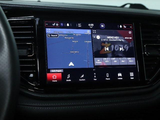Photo of 2022 Octane Red Pearlcoat Dodge Durango