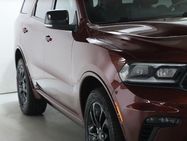 Photo of 2022 Octane Red Pearlcoat Dodge Durango