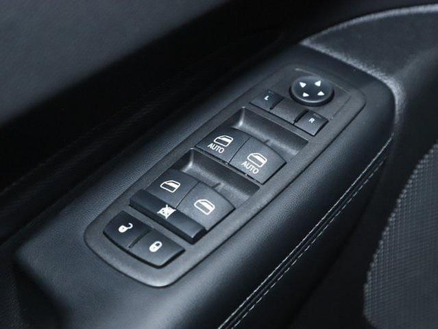 Photo of 2022 Octane Red Pearlcoat Dodge Durango