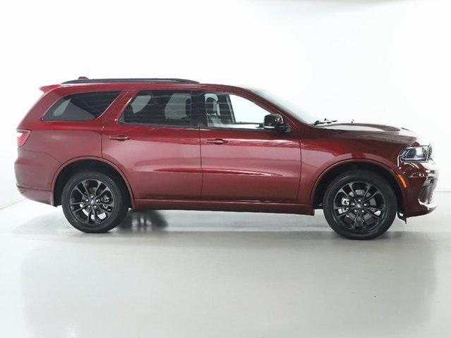 Photo of 2022 Octane Red Pearlcoat Dodge Durango