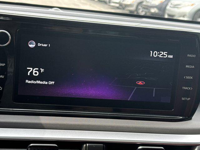 Photo of 2021 Wolf Gray Kia K5
