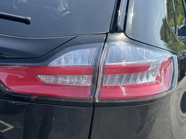 Photo of 2022 Forged Green Metallic Ford Edge