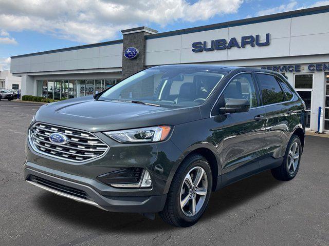 Photo of 2022 Forged Green Metallic Ford Edge