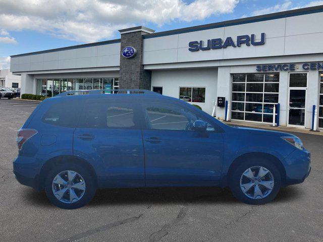Photo of 2015 Quartz Blue Pearl Subaru Forester