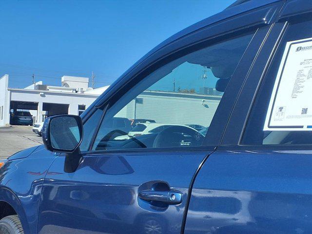 Photo of 2015 Quartz Blue Pearl Subaru Forester
