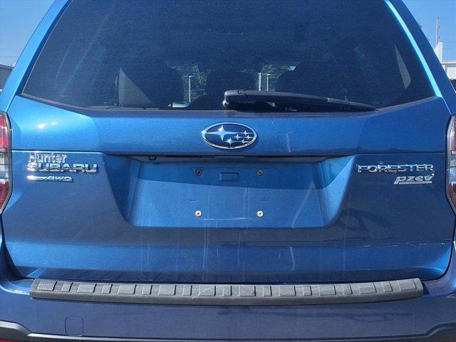 Photo of 2015 Quartz Blue Pearl Subaru Forester