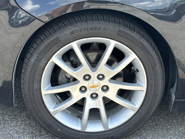 Photo of 2011 Black Granite Metallic Chevrolet Malibu