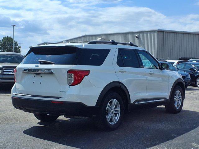 Photo of 2022 White Ford Explorer