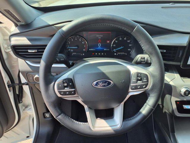 Photo of 2022 White Ford Explorer