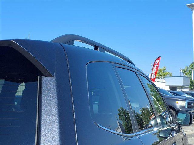 Photo of 2018 Dark Gray Metallic Subaru Forester