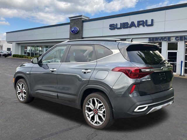 Photo of 2023 Gravity Gray Kia Seltos