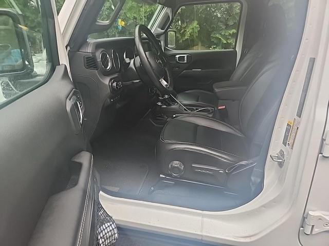 Photo of 2022 Bright White Clearcoat Jeep Wrangler Unlimited 4xe