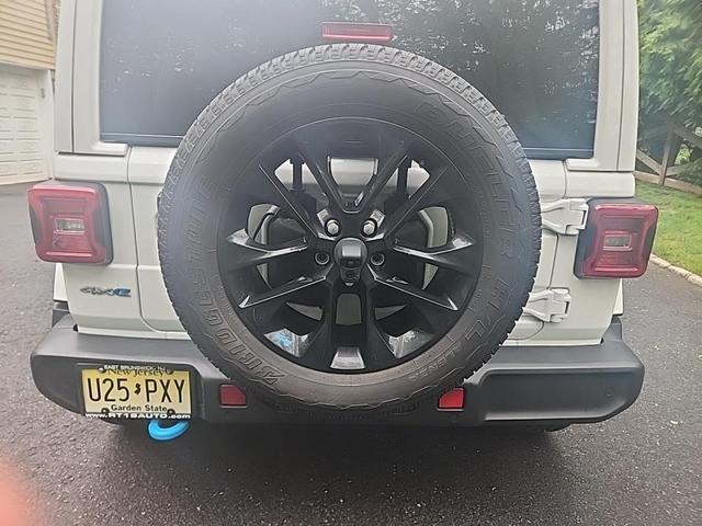 Photo of 2022 Bright White Clearcoat Jeep Wrangler Unlimited 4xe
