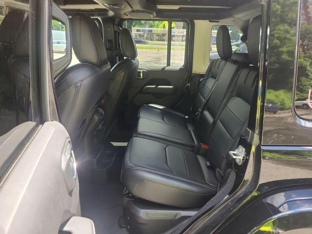 Photo of 2022 Black Clearcoat Jeep Wrangler Unlimited 4xe