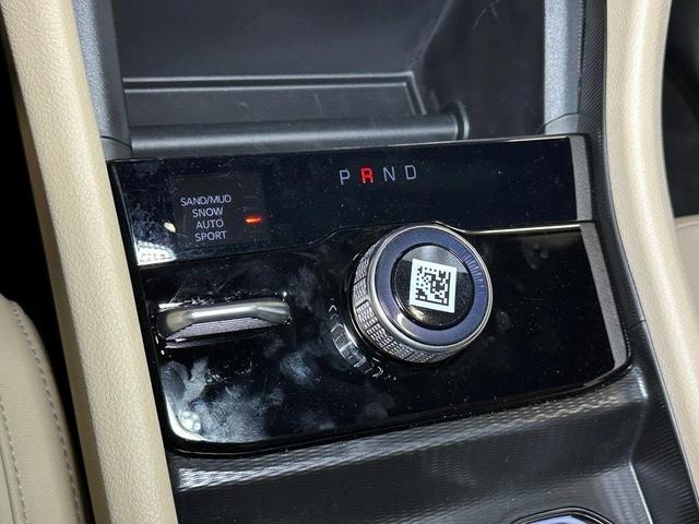 Photo of 2025 Diamond Black Jeep Grand Cherokee L