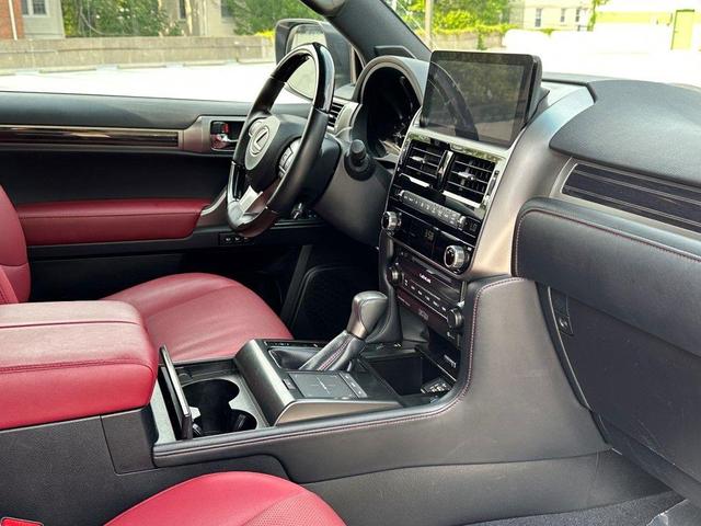 Photo of 2022 Gray Pearl Lexus GX 460