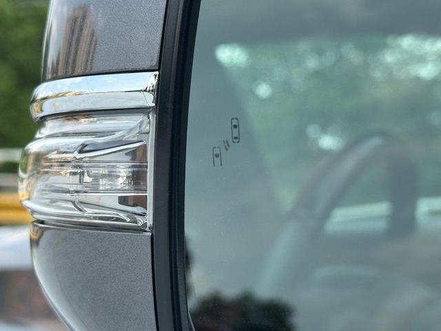 Photo of 2022 Gray Pearl Lexus GX 460