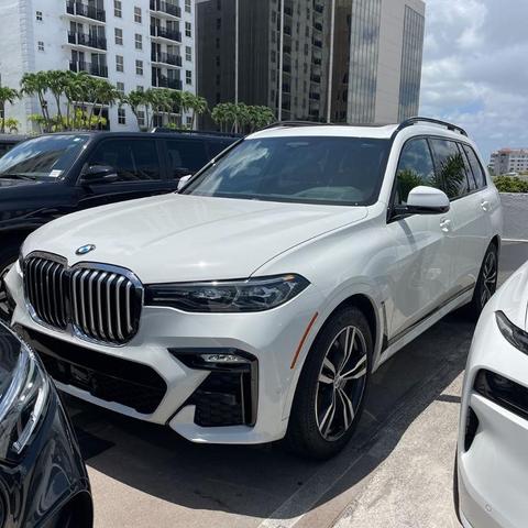 2021 BMW X7