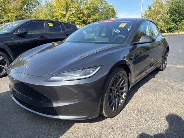 Photo of 2024 Gray Tesla Model 3