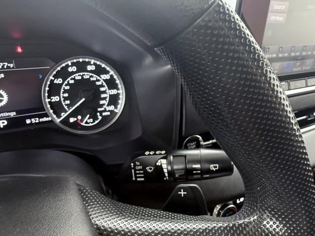 Photo of 2022 White Diamond Mitsubishi Outlander