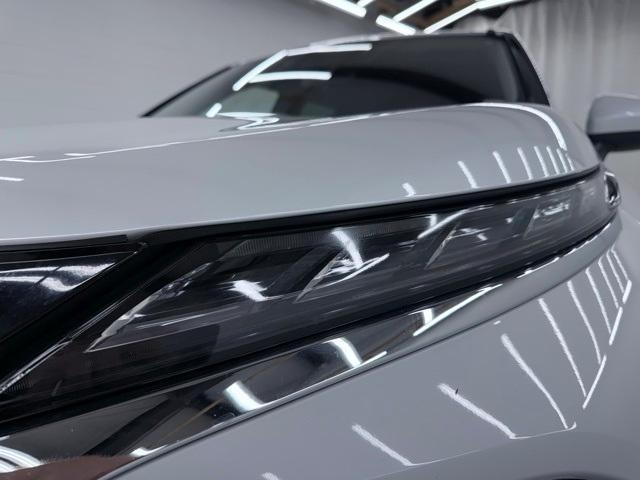 Photo of 2022 White Diamond Mitsubishi Outlander
