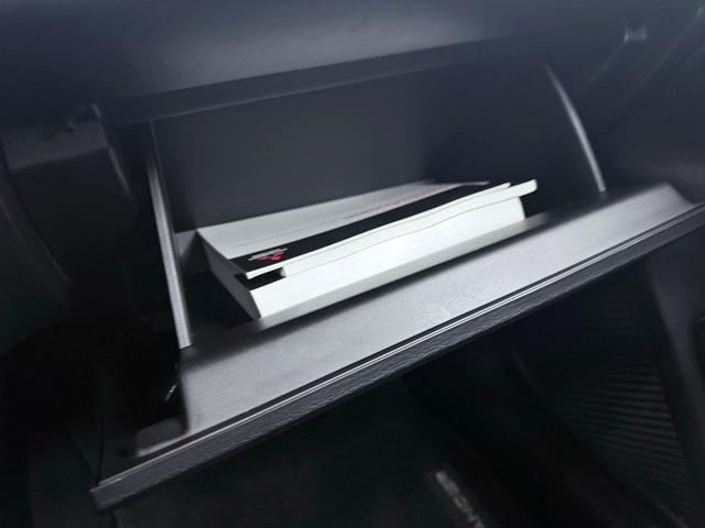 Photo of 2022 White Diamond Mitsubishi Outlander