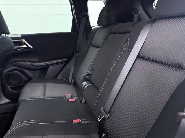 Photo of 2022 White Diamond Mitsubishi Outlander