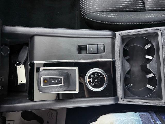 Photo of 2022 White Diamond Mitsubishi Outlander