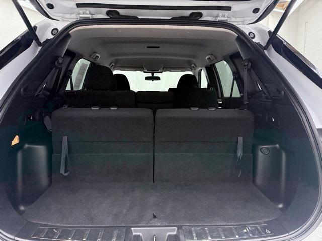 Photo of 2022 White Diamond Mitsubishi Outlander